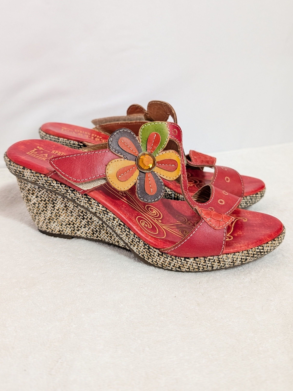 L’Artiste by Spring Step Riviera Red Floral Leather Wedge Sandals Size 40 US 9